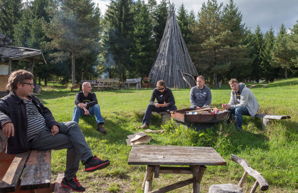 Marko Mumm, Erik Prozes, Andras Kralla, Rauno Volmar ja Raigo Pajula lõunapausil